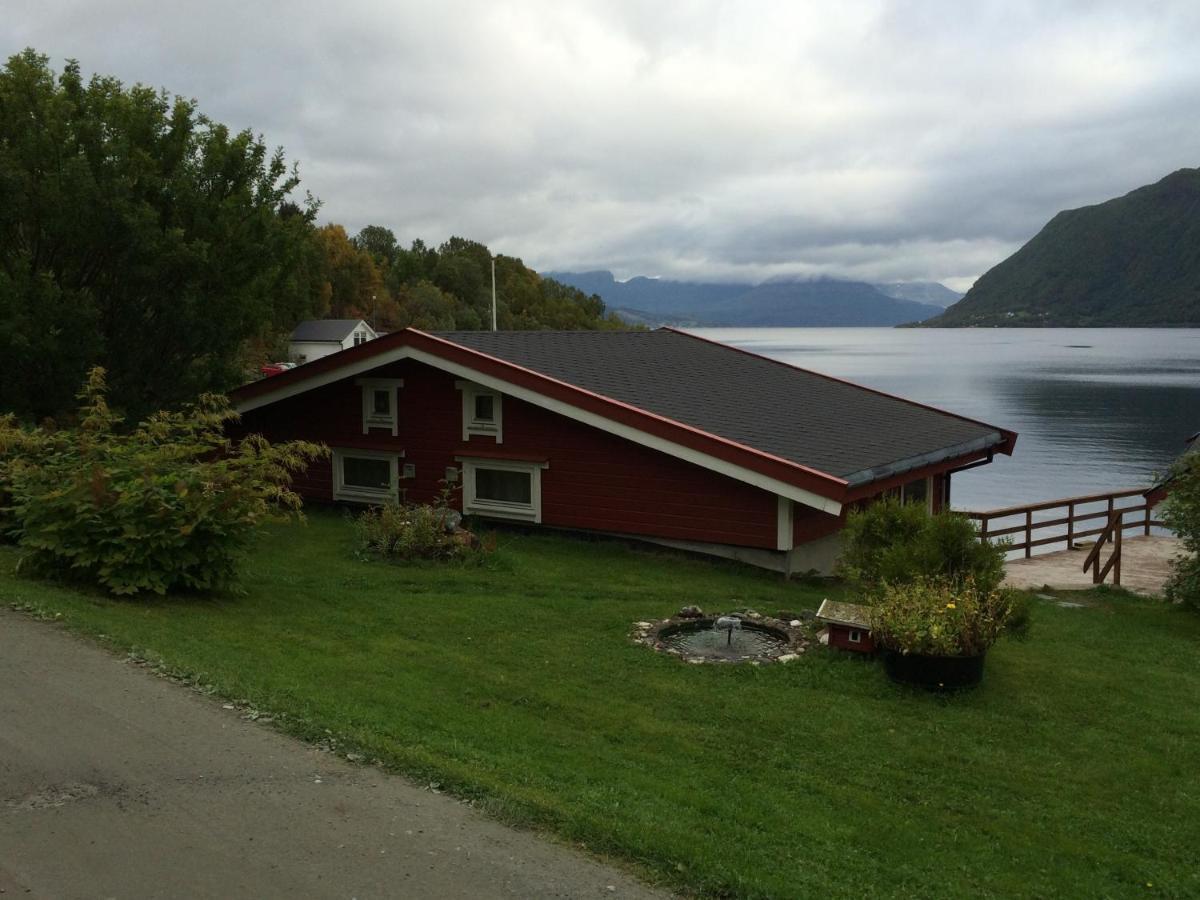 Elvegard Fjordcamp Hotel Grov ภายนอก รูปภาพ