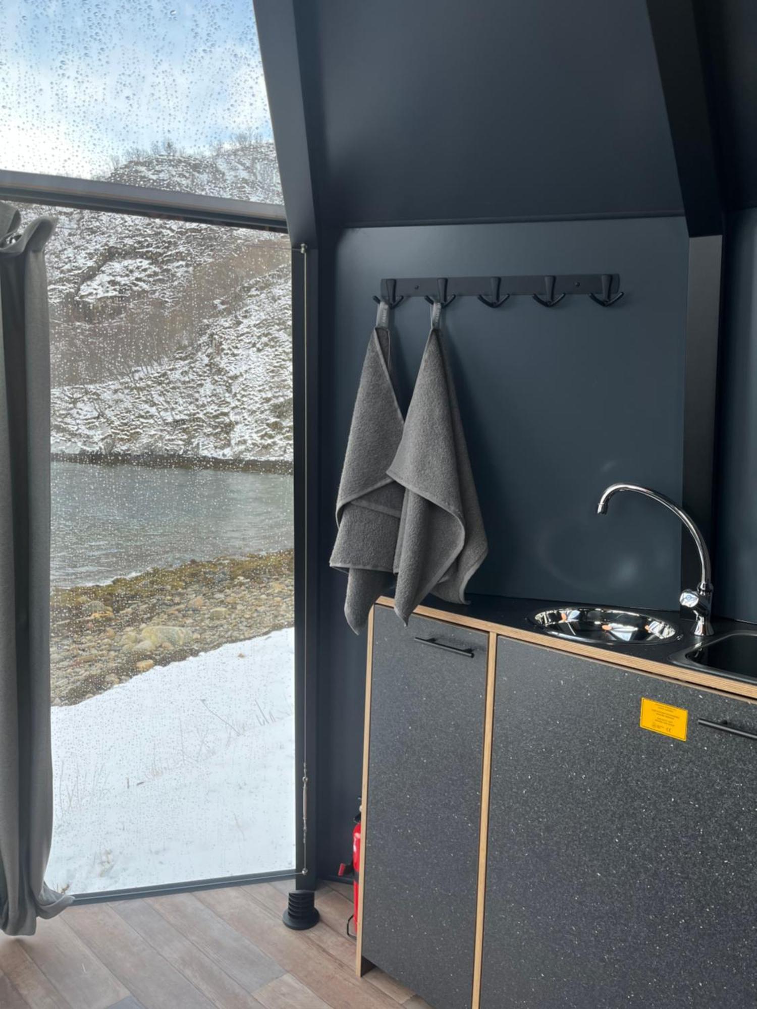 Elvegard Fjordcamp Hotel Grov ภายนอก รูปภาพ